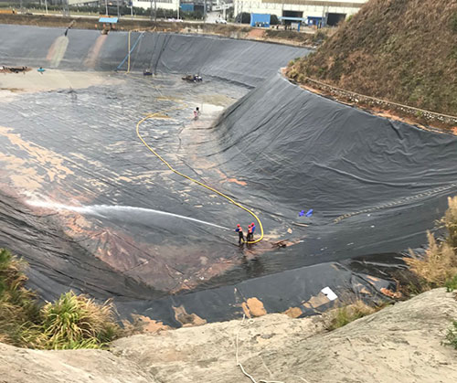 朔城废水池清理